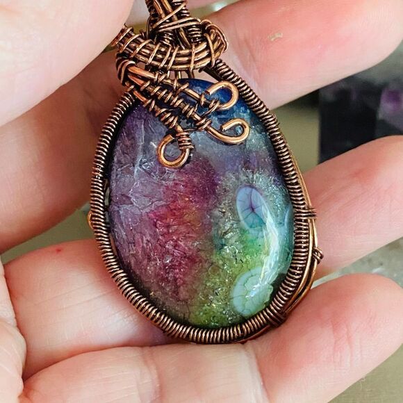 Rainbow Solar Quartz Copper Wired Pendant - Picture 2 of 6